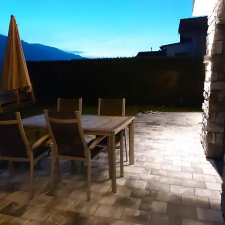 شقة Schones Ferienapartment
