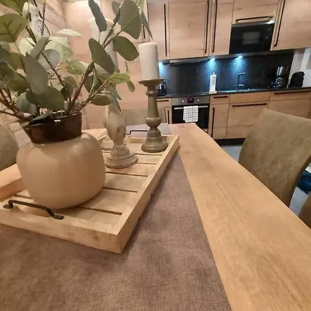 Schones Ferienapartment شقة
